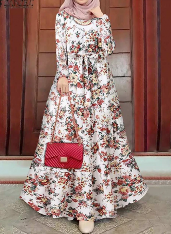 Gamis kerja dengan motif bunga yang lembut